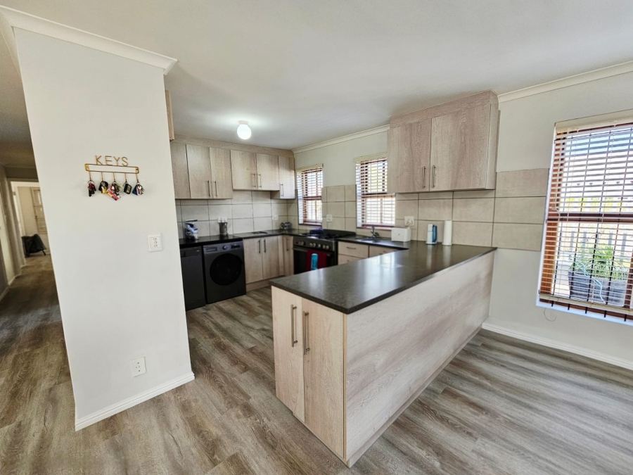 3 Bedroom Property for Sale in Kleinmond Western Cape